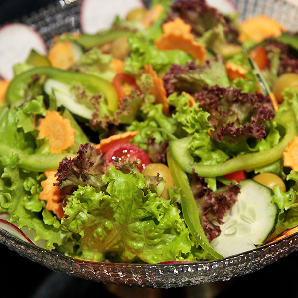 Salad trộn theo công thức độc quyền của Artisan