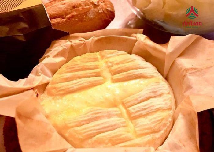 Mua phô mai Camembert tại Artisan để đảm bảo chất lượng tuyệt hảo nhất nhé