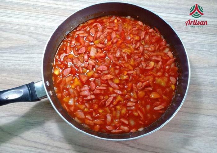 Xúc xích sốt cà chua – món ăn đơn giản, dễ làm